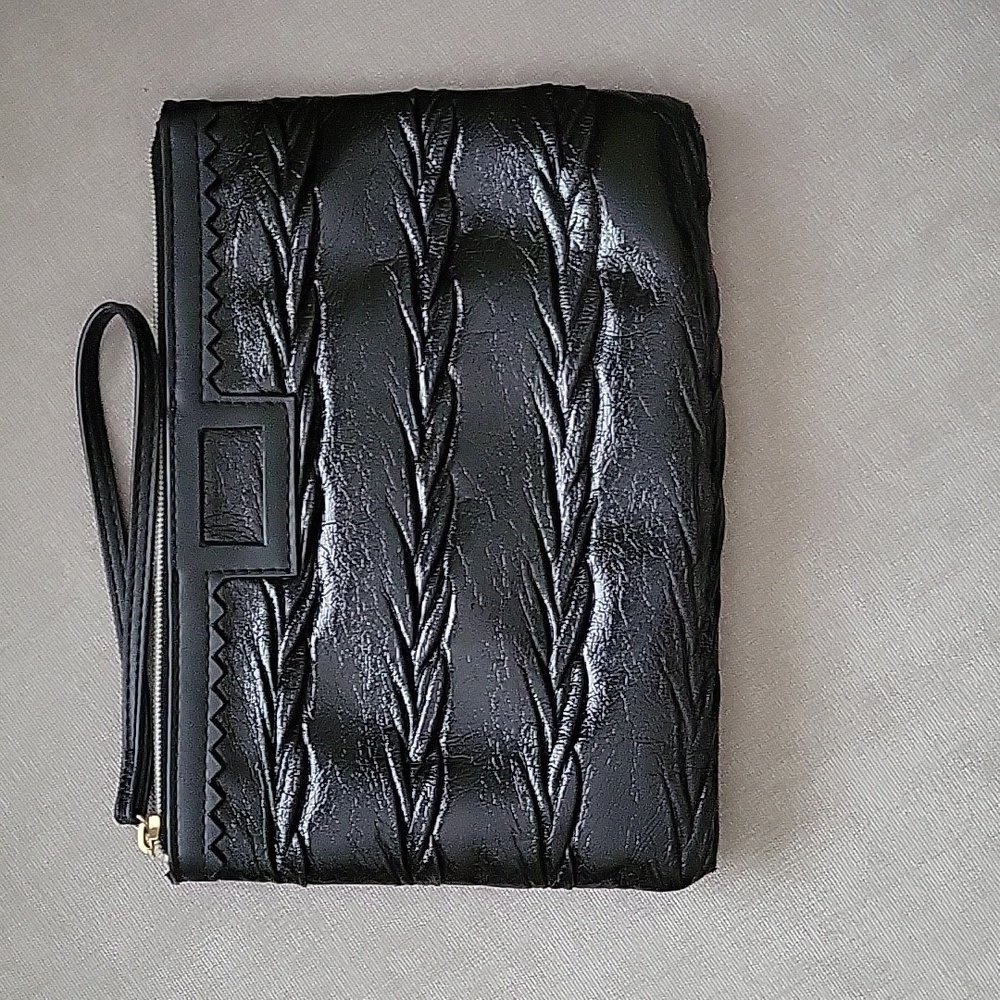 Stella and Dot wristlet